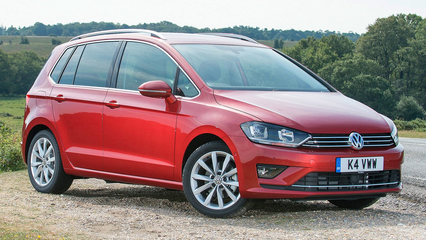 Volkswagen Golf Sv Uk Hd Art Keychain