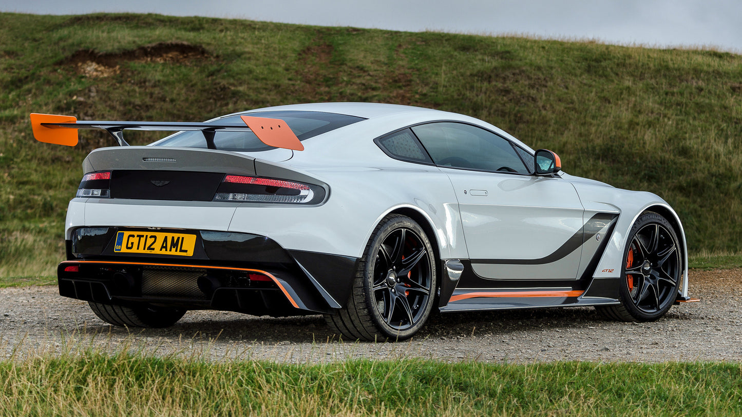 Aston Martin Vantage Gt12 Uk Hd Art Keychain