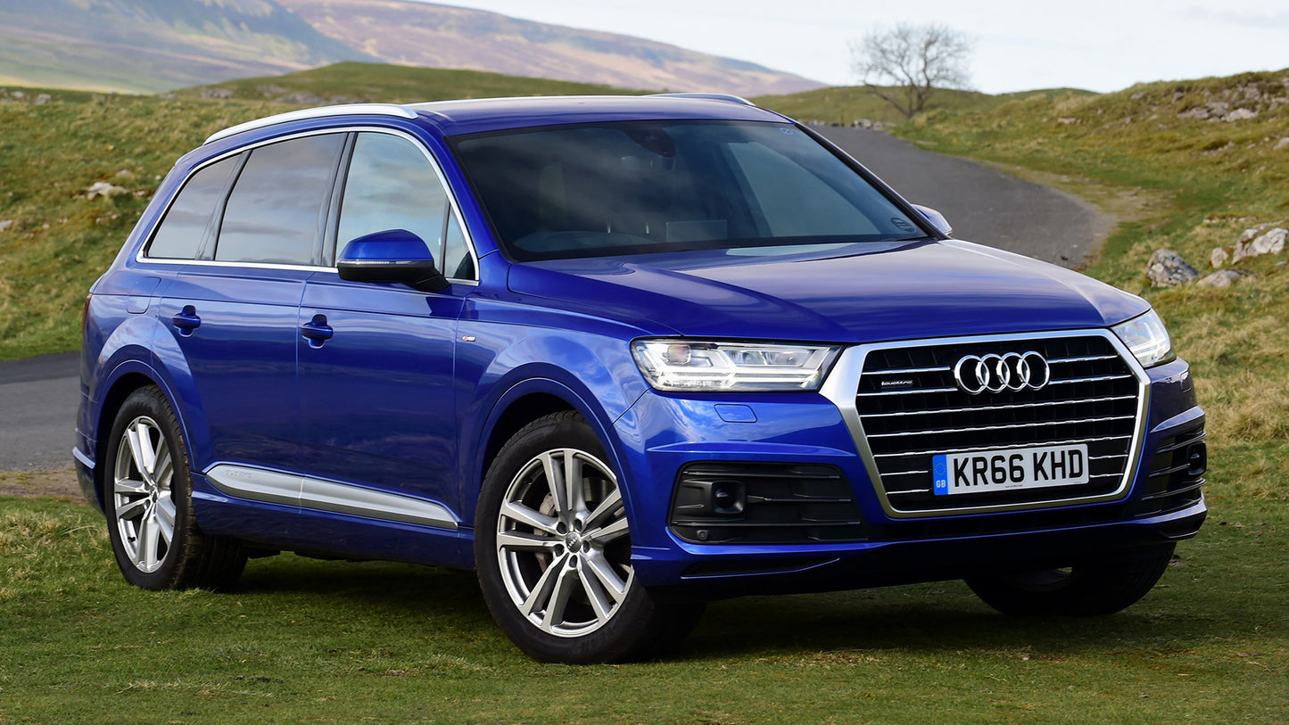 Audi Q7 S Line Uk Hd Art Keychain