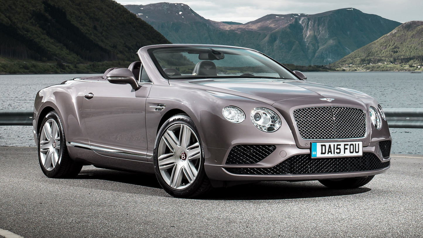 Bentley Continental Gt V8 Convertible Hd Art Keychain