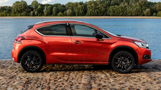 Ds Crossback Hd Art Keychain