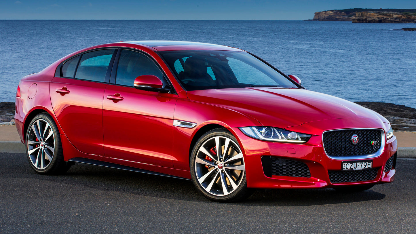 Jaguar Xe S Au Hd Art Print Poster