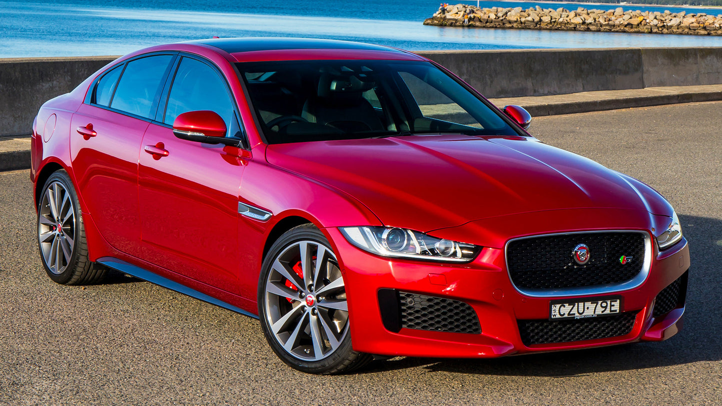 Jaguar Xe S Au Hd Art Jigsaw Puzzle