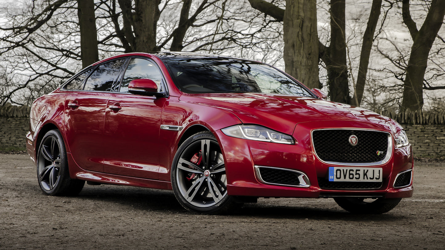 Jaguar Xjr Uk Hd Art Jigsaw Puzzle