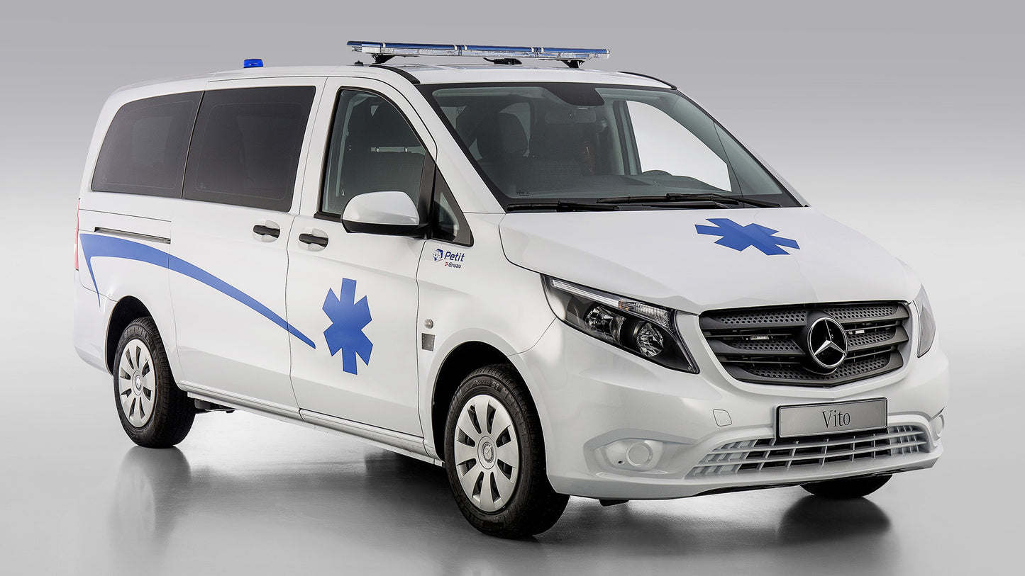 Mercedes Benz Vito Ambulance Long Hd Art Magnet