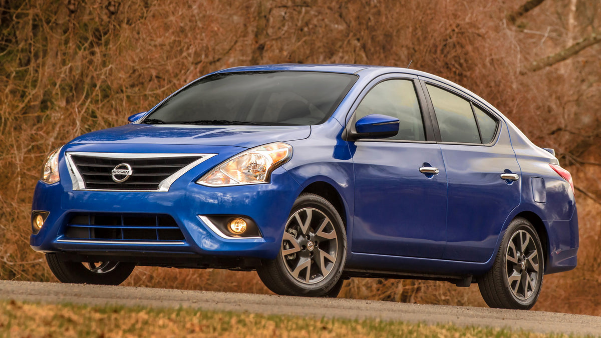 Nissan Versa Sedan Hd Art Magnet