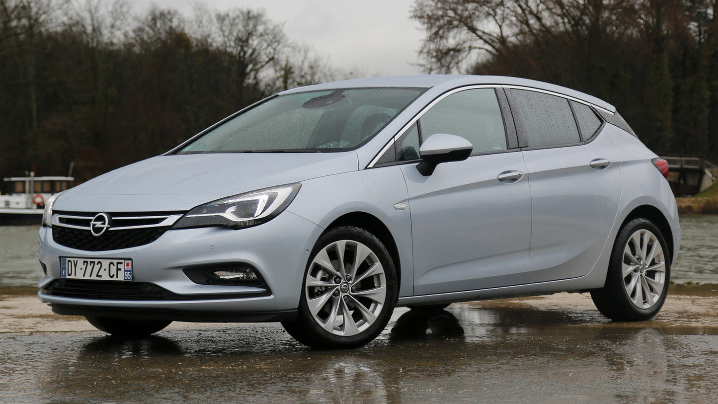 Opel Astra Hd Art Keychain