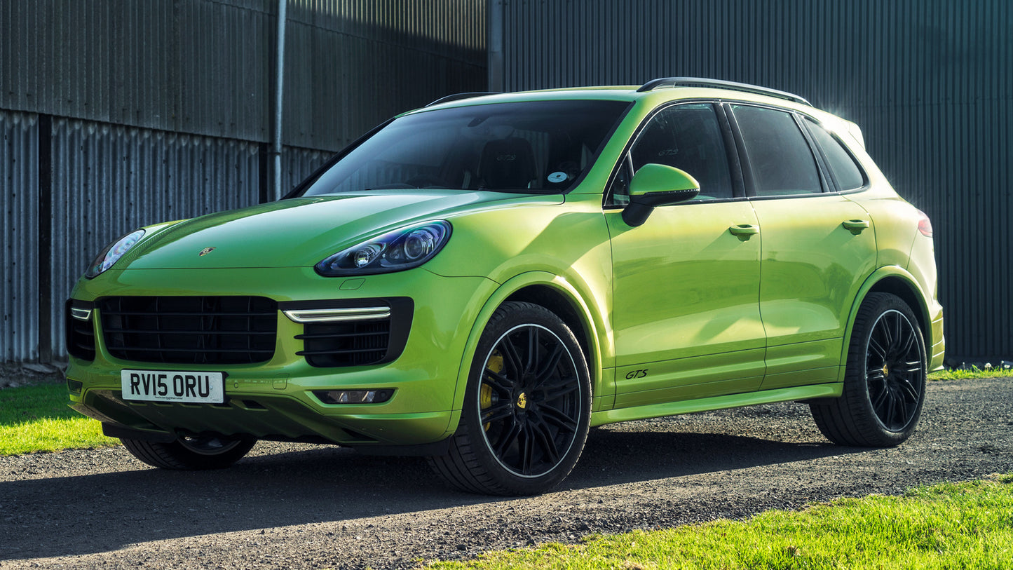 Porsche Cayenne Gts Uk Hd Art Keychain