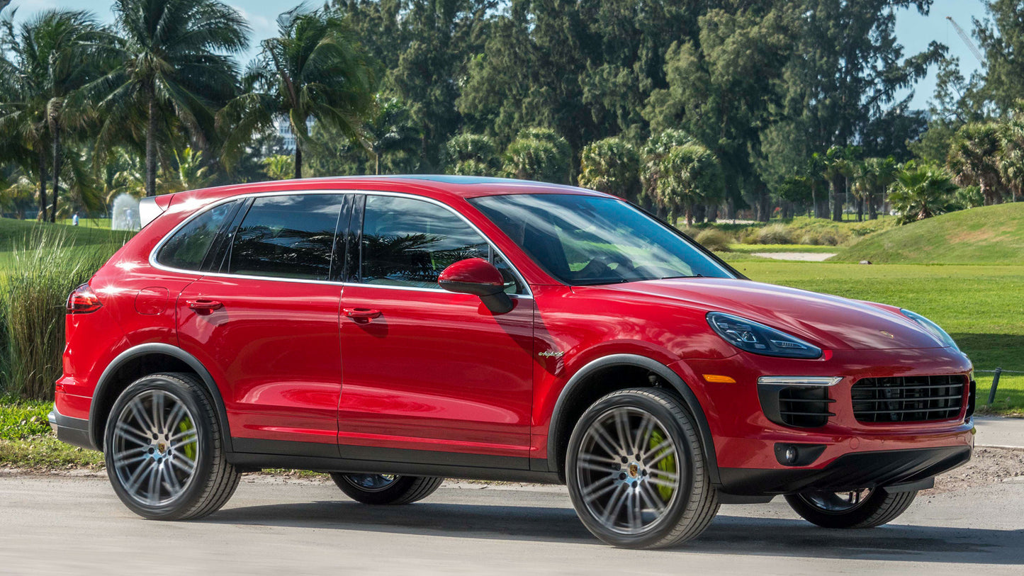 Porsche Cayenne S E Hybrid Us Hd Art Keychain