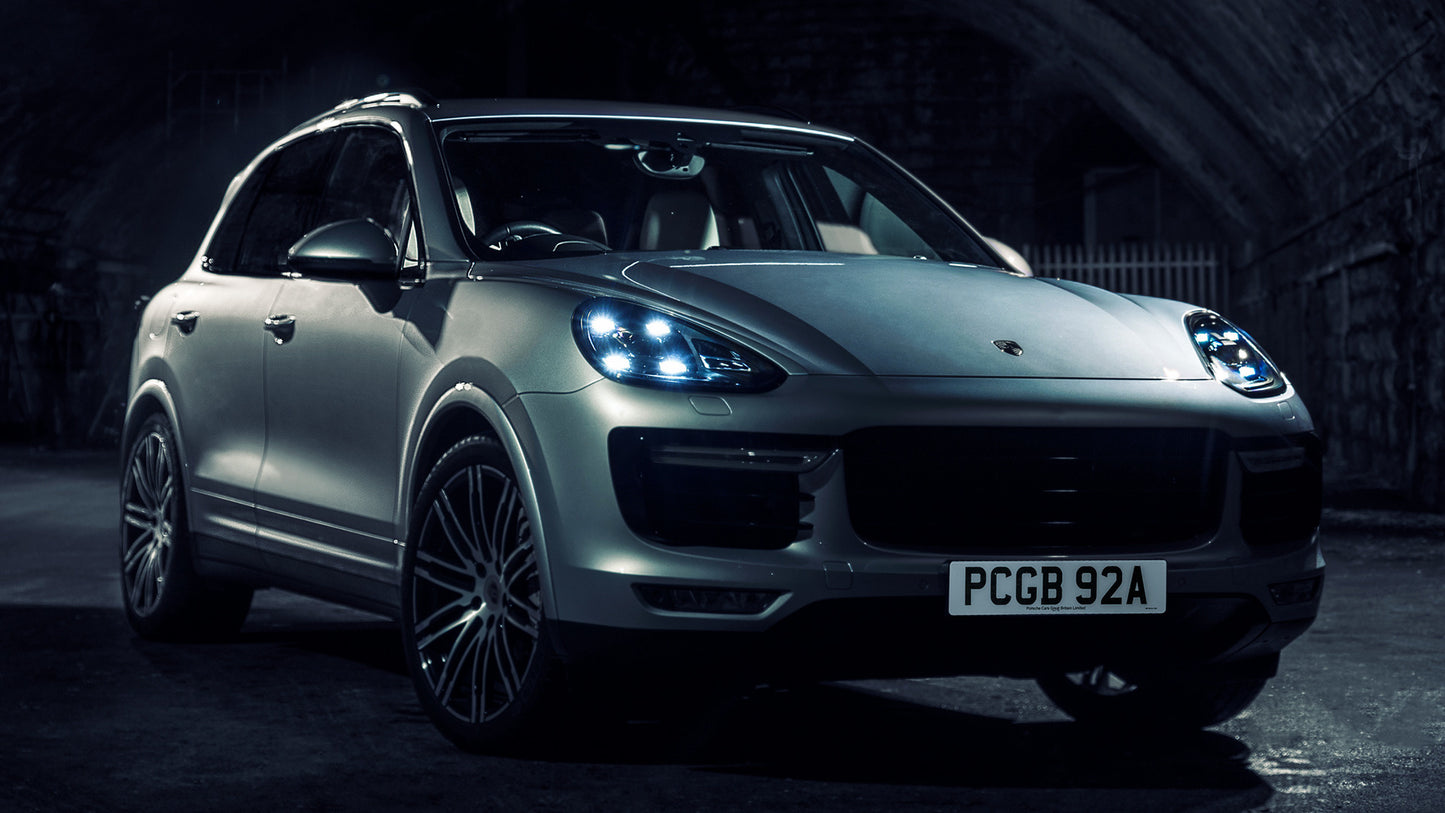 Porsche Cayenne Turbo S Uk Hd Art Keychain