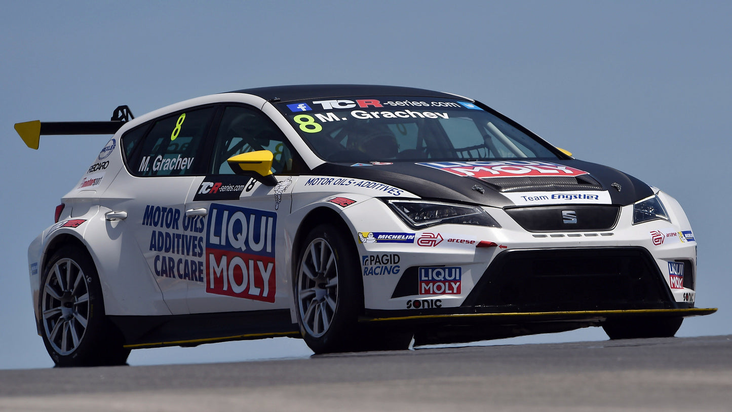 Seat Leon Cup Racer Hd Art Keychain