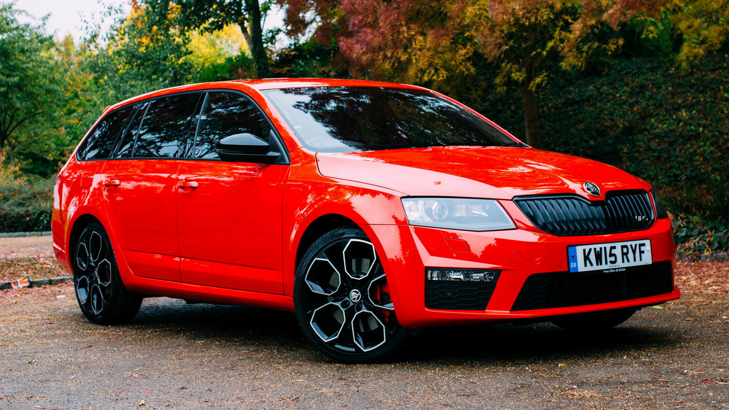 Skoda Octavia Vrs Estate Uk Hd Art Keychain