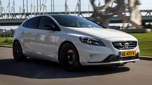 Volvo V40 Carbon Edition Hd Art Keychain
