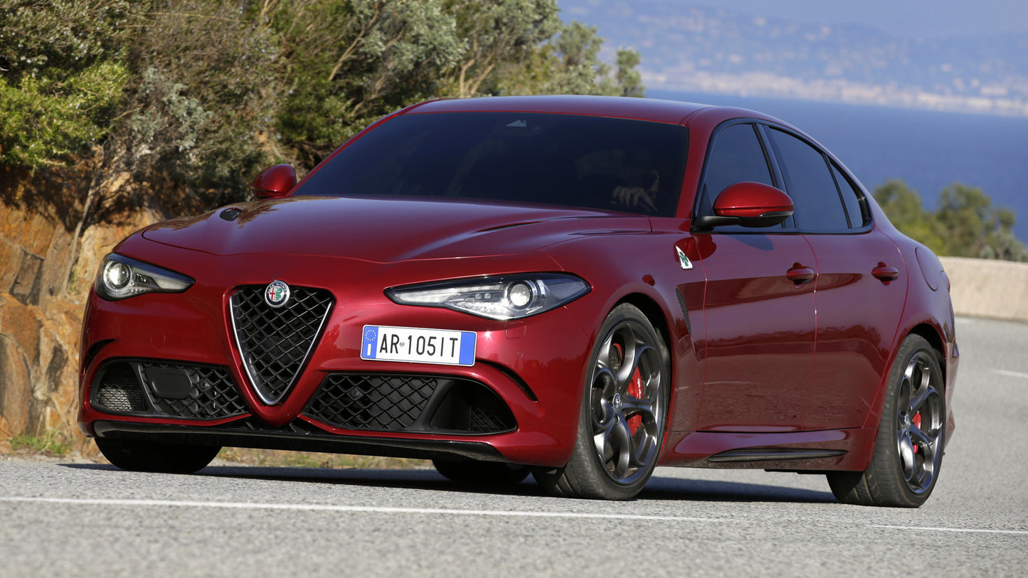 Alfa Romeo Giulia Quadrifoglio Hd Art Keychain
