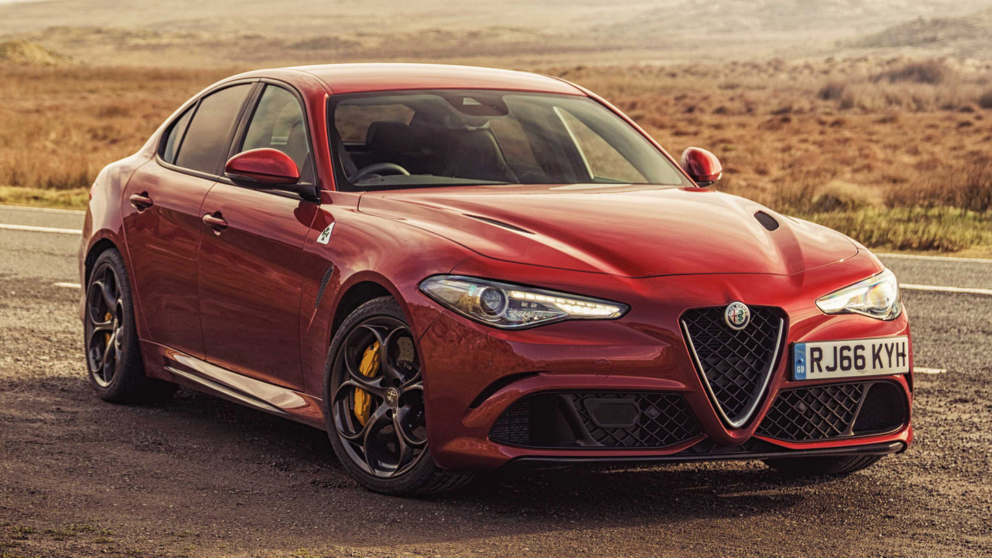 Alfa Romeo Giulia Quadrifoglio Uk Hd Art Keychain