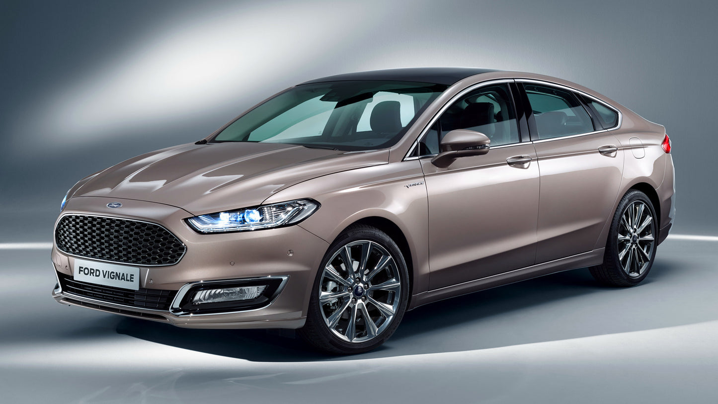 Ford Vignale Mondeo Hatchback Hd Art Keychain
