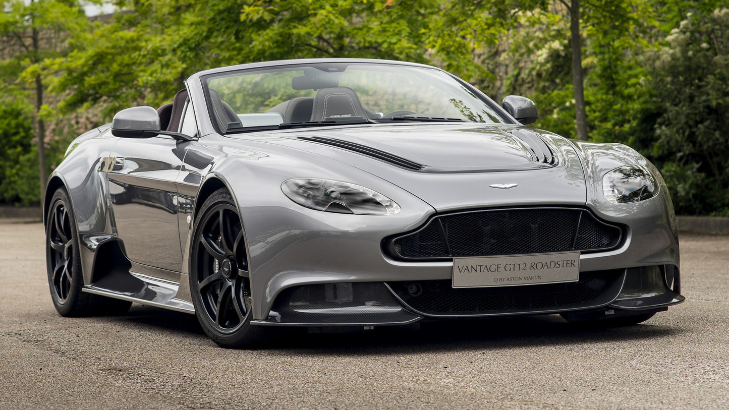 Q By Aston Martin Vantage Gt12 Roadster Hd Art Keychain