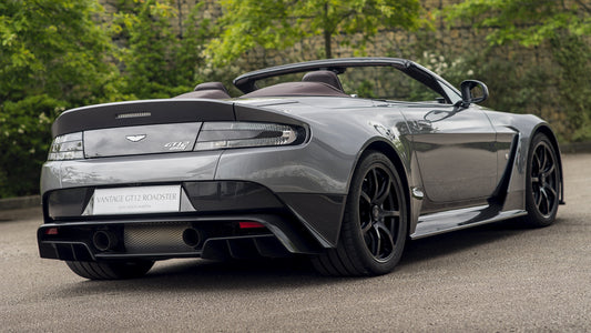 Q By Aston Martin Vantage Gt12 Roadster Hd Art Keychain