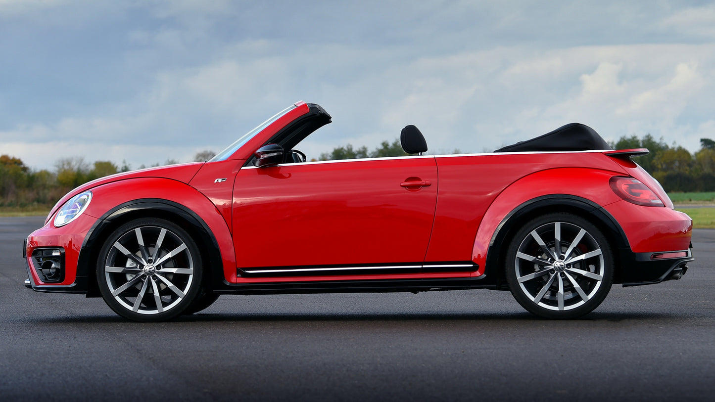 Volkswagen Beetle Cabriolet R Line Uk Hd Art Keychain