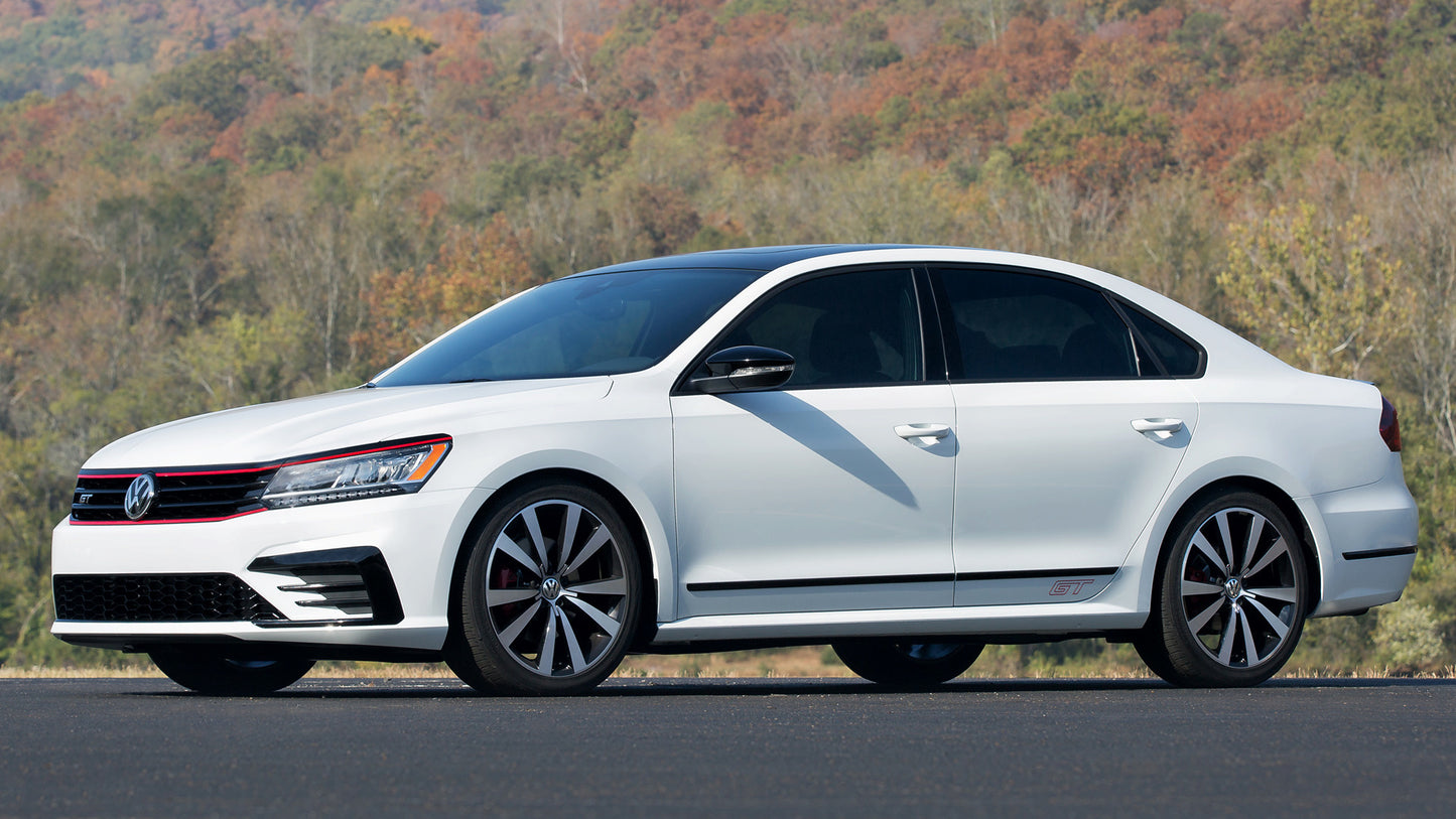Volkswagen Passat Gt Concept Hd Art Keychain