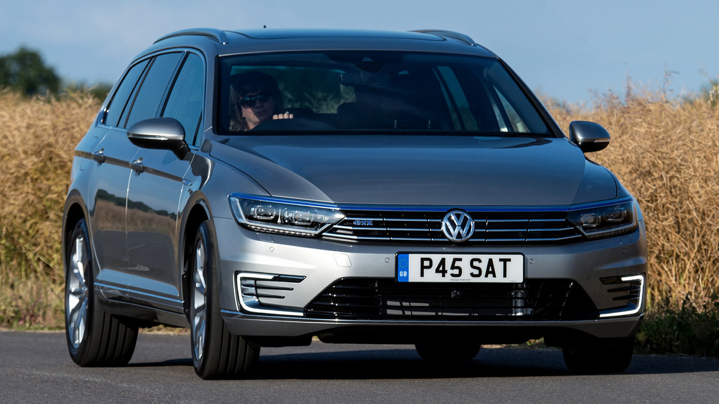 Volkswagen Passat Gte Estate Uk Hd Art Keychain