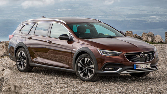 Opel Insignia Country Tourer Hd Art Keychain