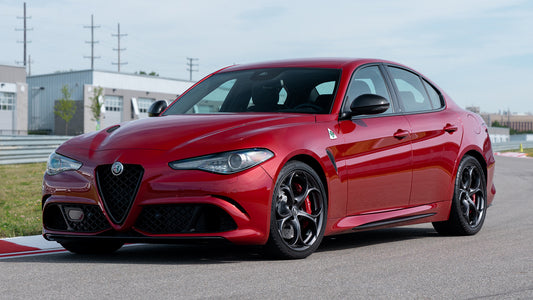 Alfa Romeo Giulia Quadrifoglio Nero Edizione Us Hd Art Keychain