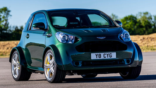 Aston Martin V8 Cygnet Hd Art Keychain