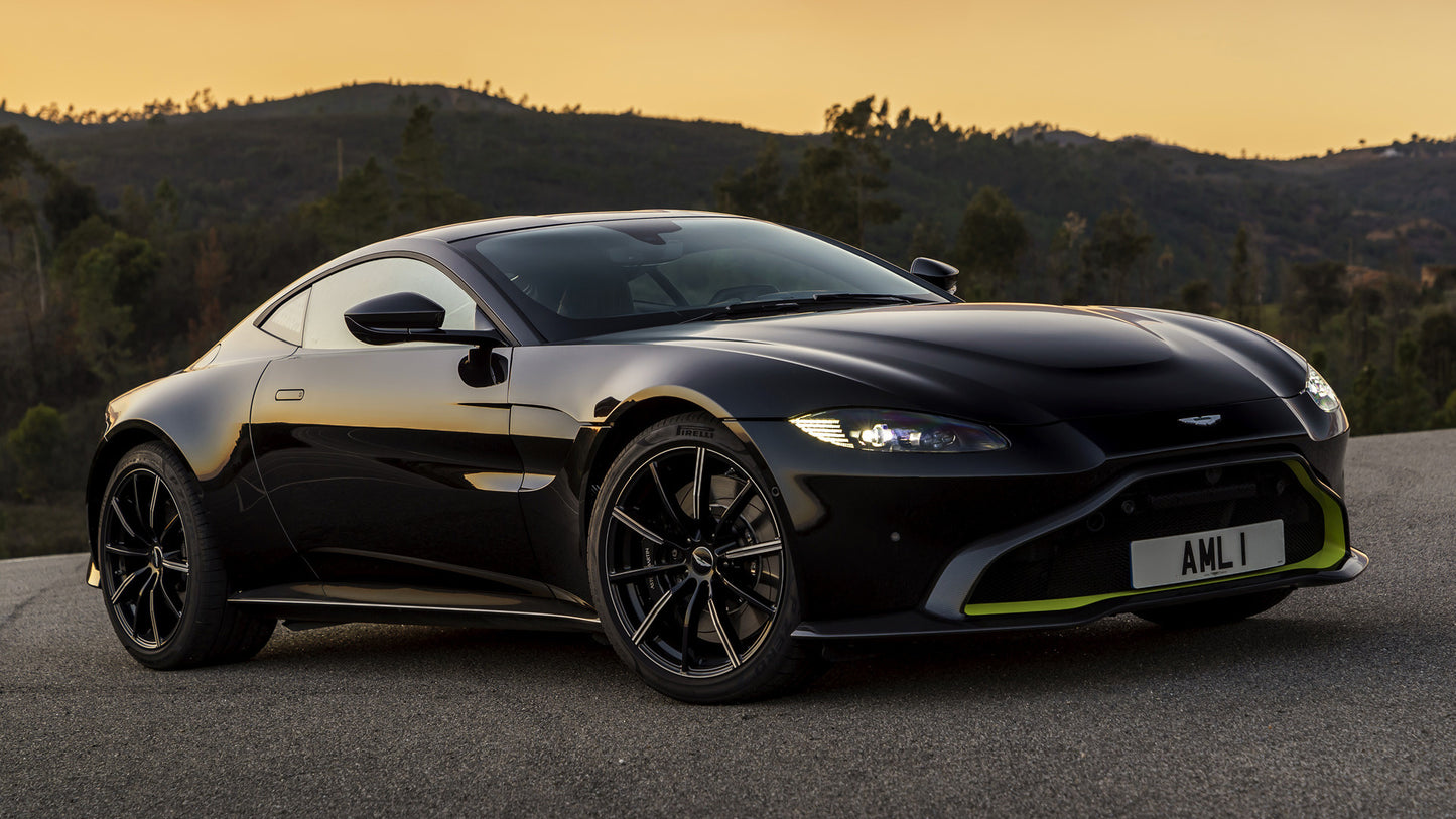 Aston Martin Vantage Hd Art Keychain