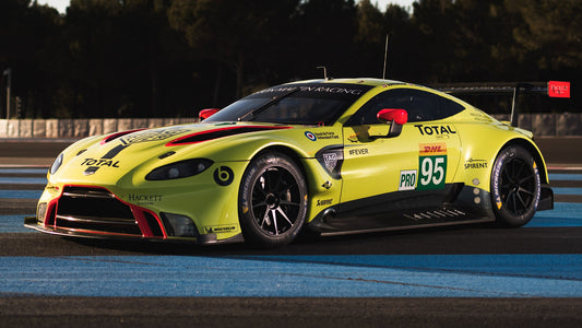 Aston Martin Vantage Gte Hd Art Keychain