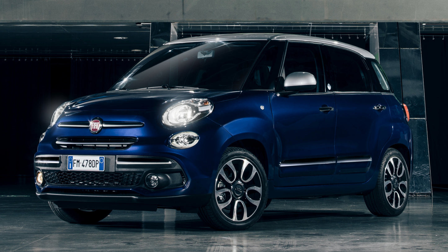 Fiat 500L Mirror Hd Art Keychain