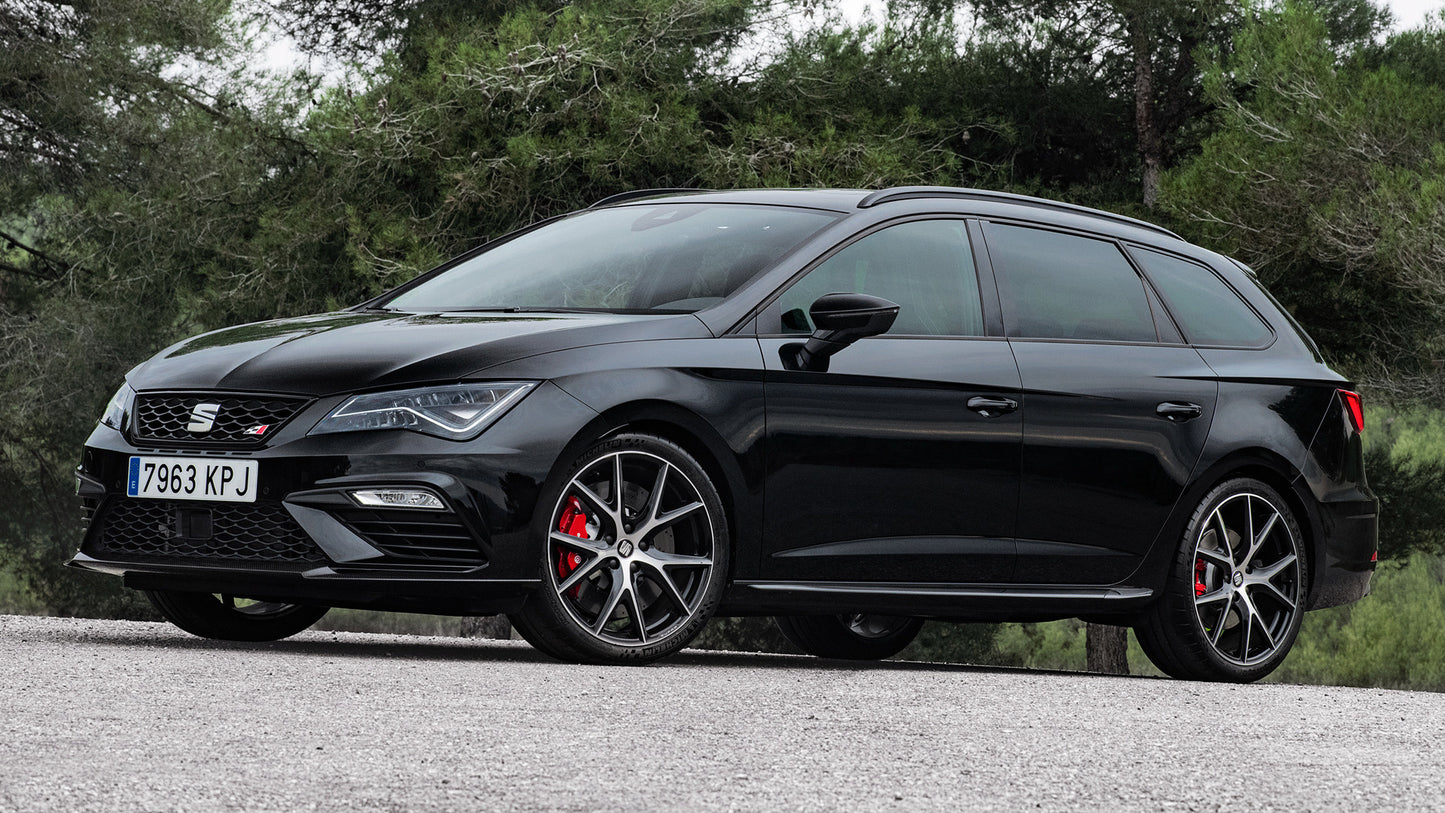 Seat Leon St Cupra Carbon Edition Hd Art Keychain