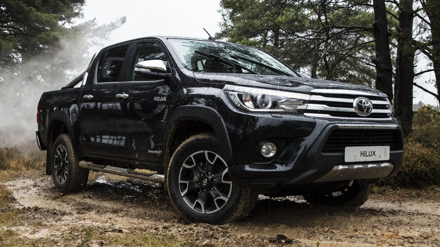 Toyota Hilux Invincible Chrome Edition Hd Art Keychain