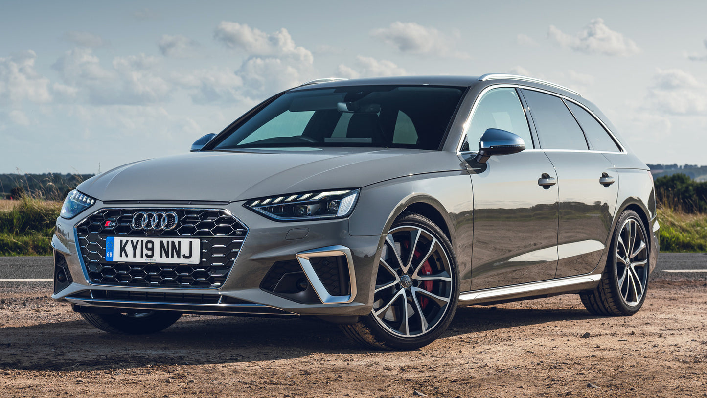 Audi S4 Avant Uk Hd Art Keychain