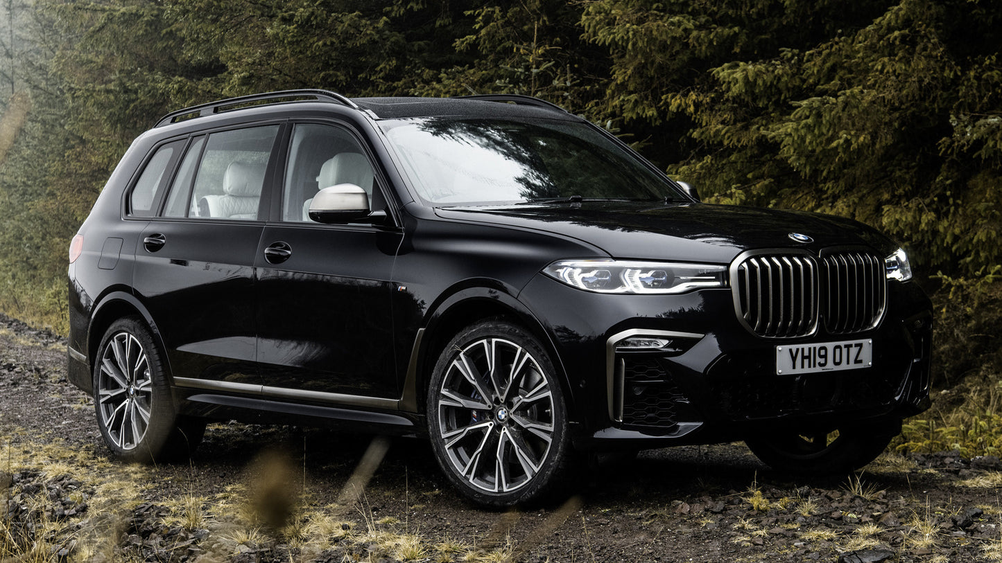 Bmw X7 M50D Uk Hd Art Keychain