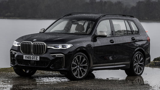 Bmw X7 M50D Uk Hd Art Keychain