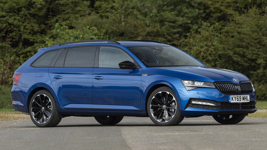 Skoda Superb Estate Sportline Uk Hd Art Keychain