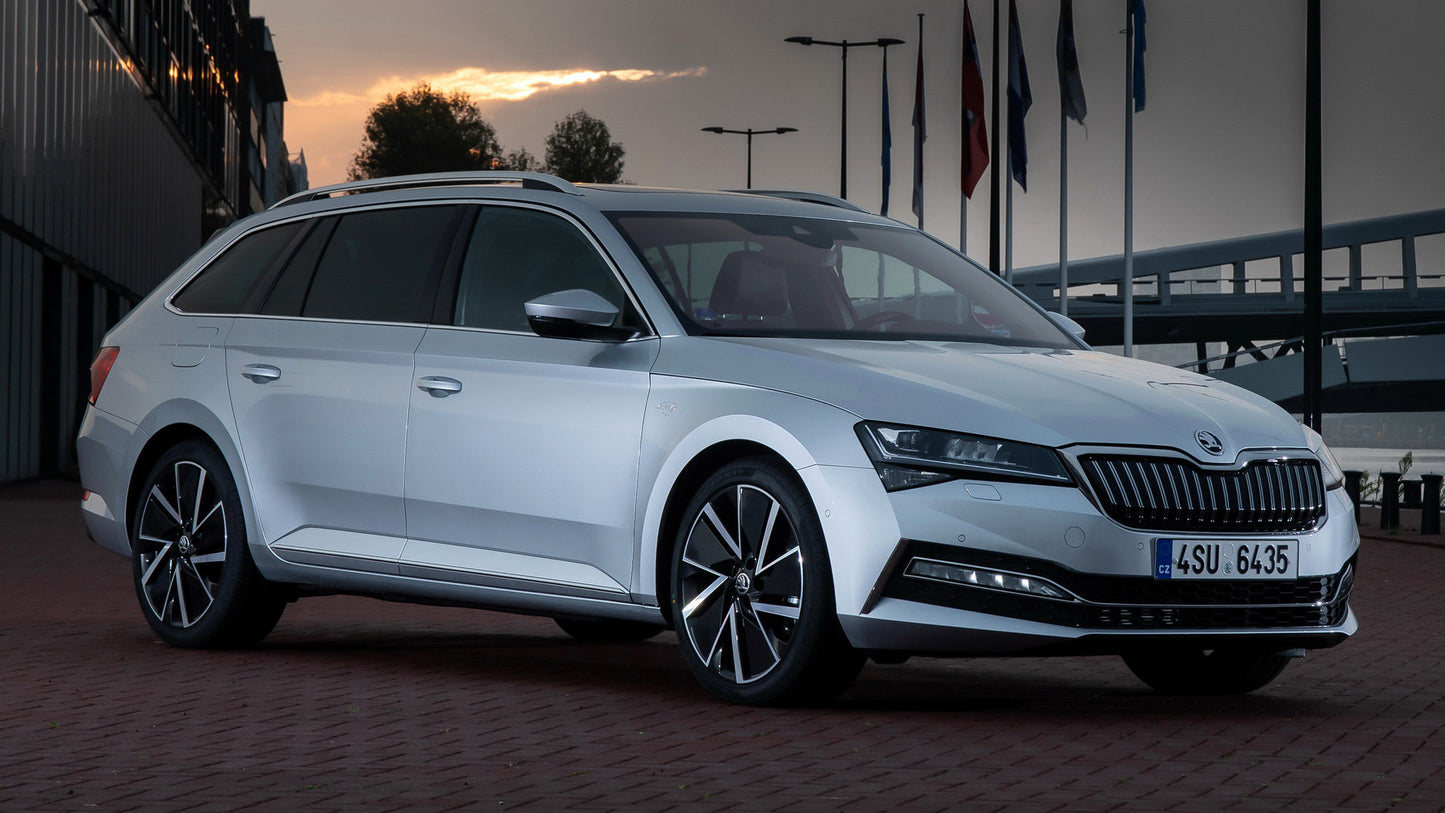 Skoda Superb Iv Combi Laurin And Klement Hd Art Keychain