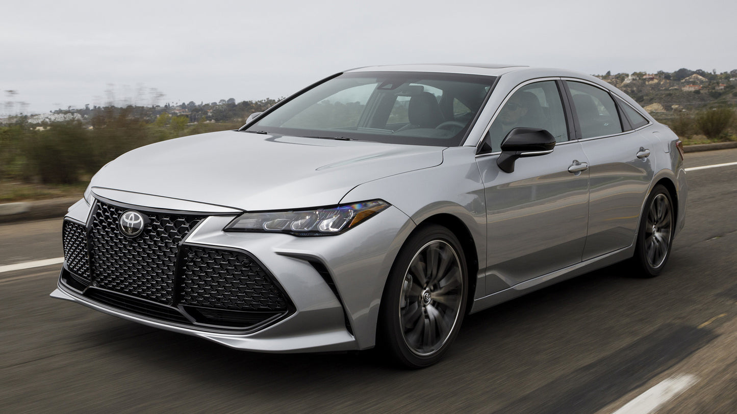 Toyota Avalon Sport Styling Hd Art Keychain