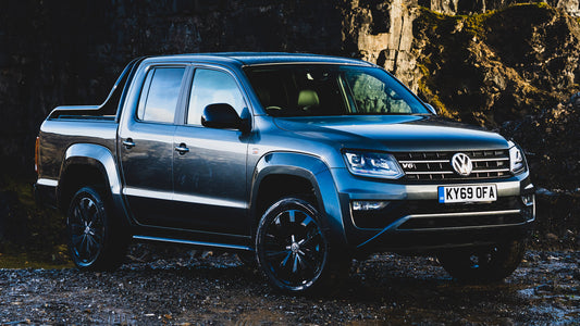 Volkswagen Amarok Double Cab Black Edition Uk Hd Art Keychain