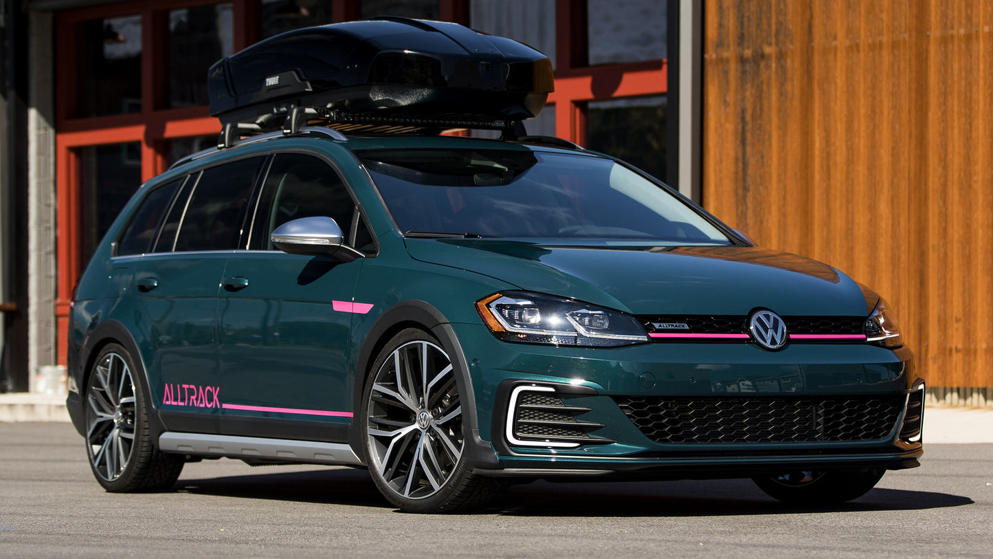 Volkswagen Golf Alltrack Combi Concept Hd Art Keychain