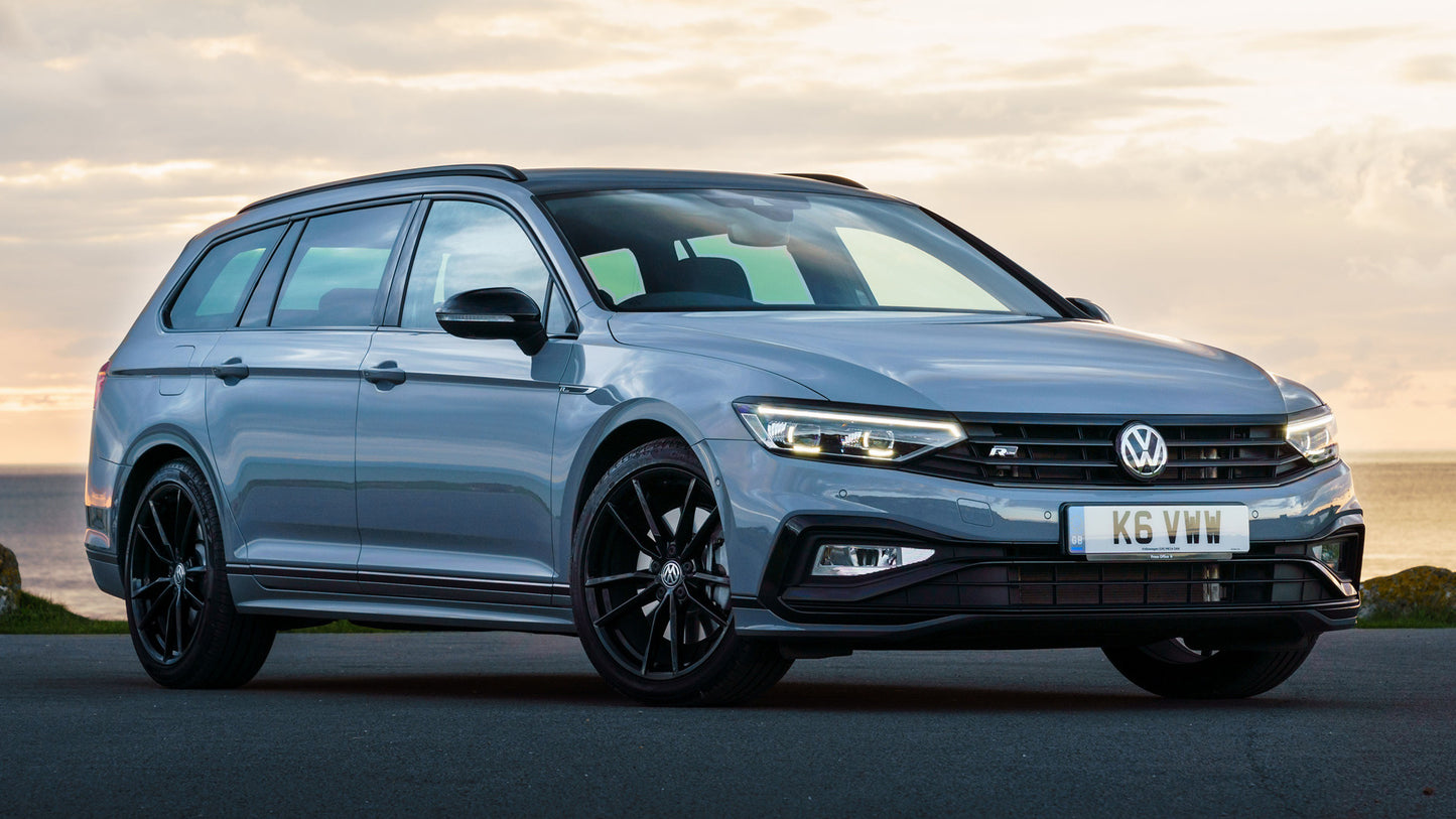 Volkswagen Passat Estate R Line Edition Uk Hd Art Keychain