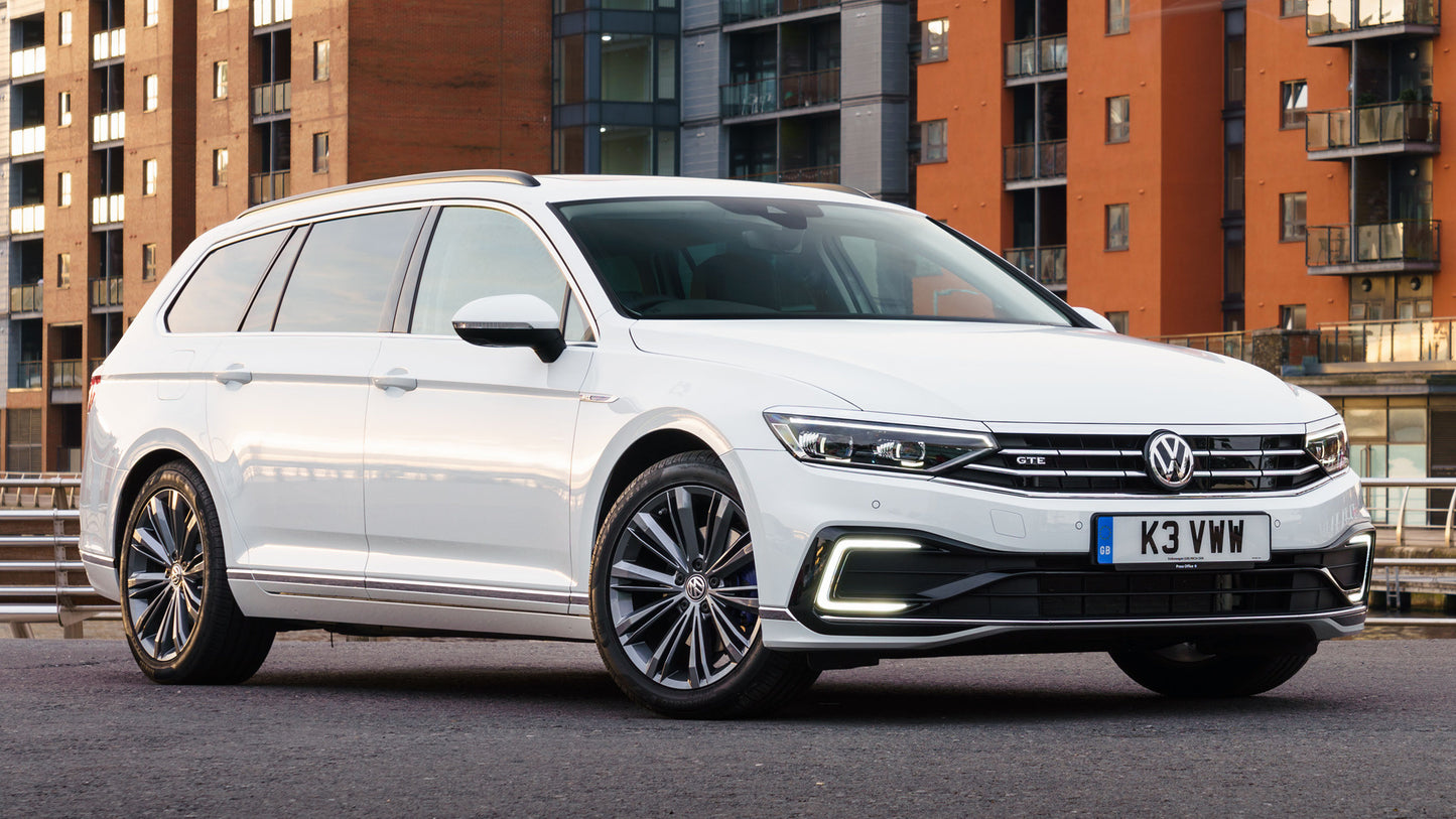Volkswagen Passat Gte Estate Uk Hd Art Print Poster