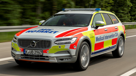 Volvo V90 Cross Country Medical Intervention Car Hd Art Keychain