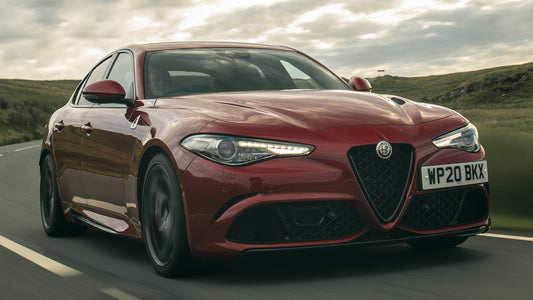 Alfa Romeo Giulia Quadrifoglio Uk Hd Art Keychain