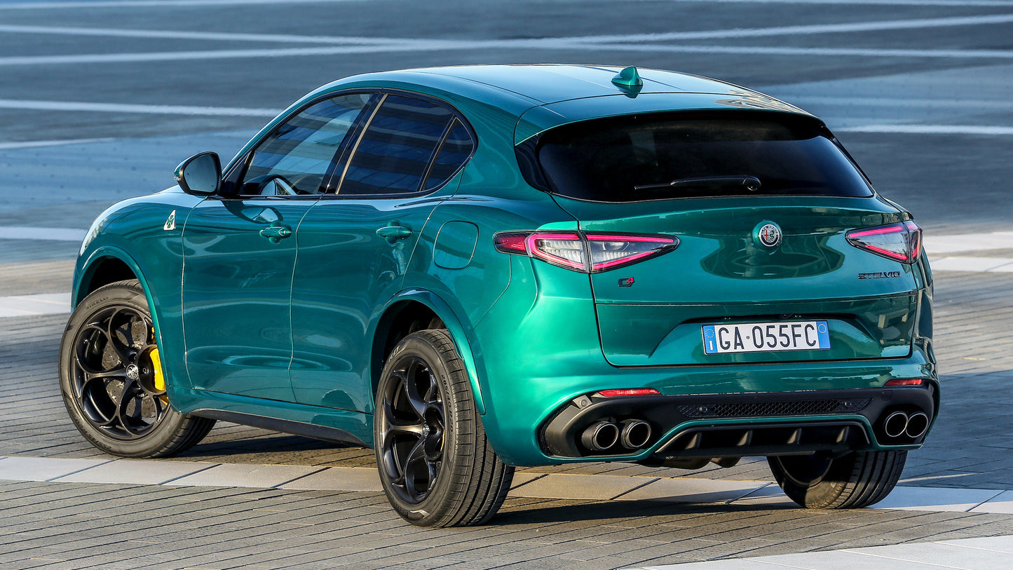 Alfa Romeo Stelvio Quadrifoglio Hd Art Keychain