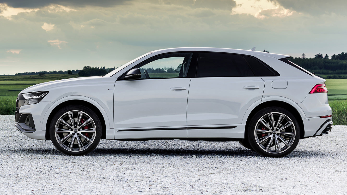 Audi Q8 Plug In Hybrid S Line Hd Art Keychain