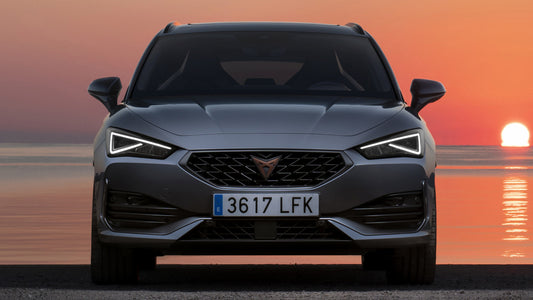 Cupra Leon Sportstourer Ehybrid Hd Art Keychain