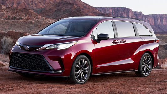 Toyota Sienna Hybrid Sport Styling Hd Art Keychain