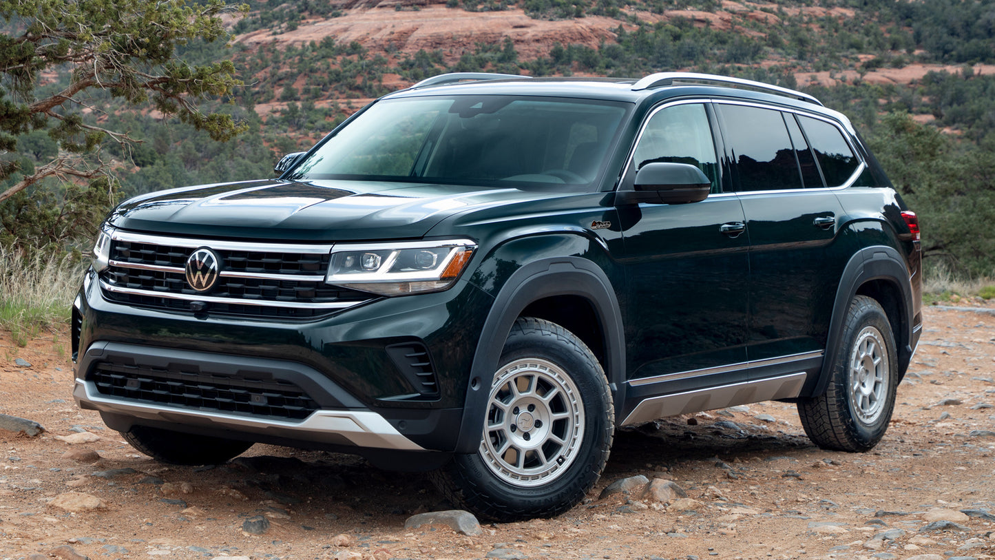 Volkswagen Atlas With Basecamp Accessories Hd Art Keychain